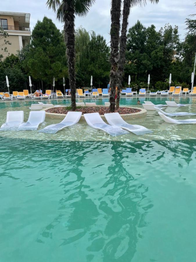 Апартаменти Dreamland Oasis In Чакві Екстер'єр фото